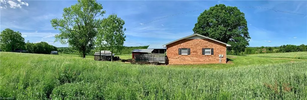 Roaring River, NC 28669,174 Whistlestop LN