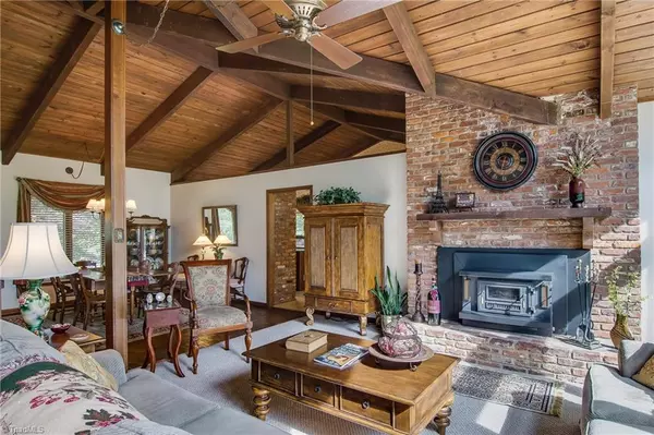 Oak Ridge, NC 27310,5200 Saddle Brook RD