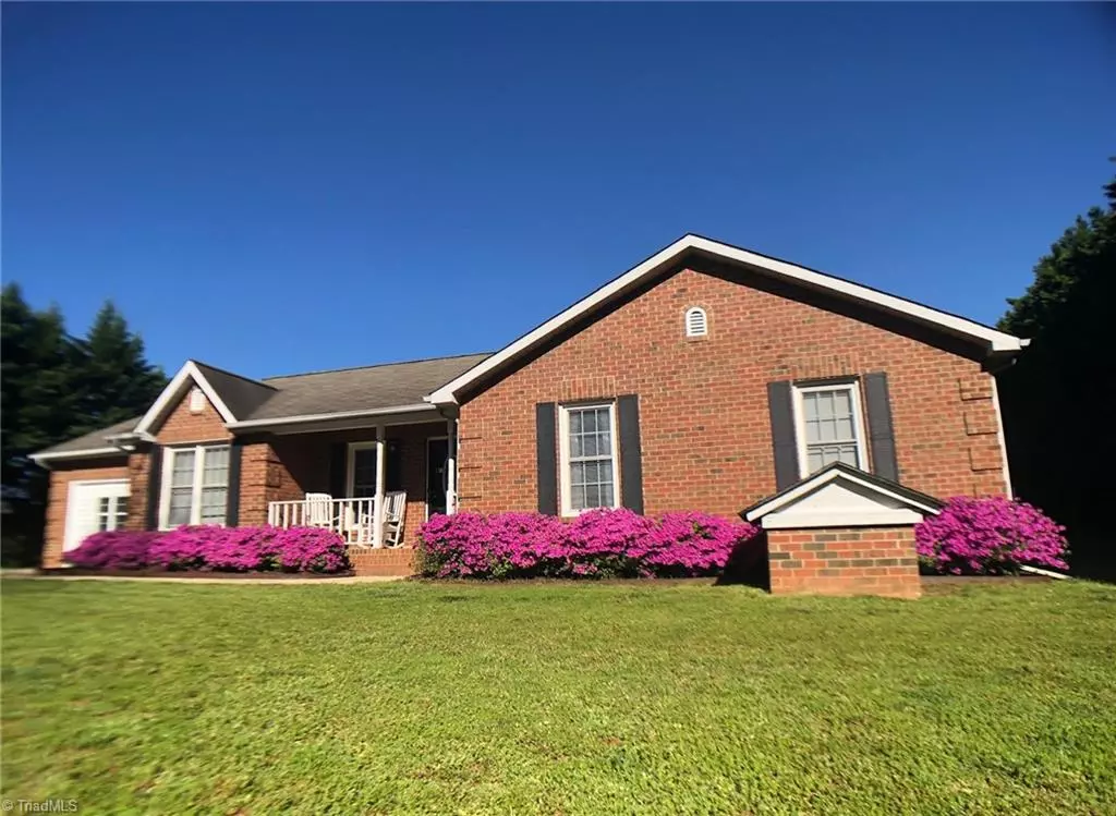 Randleman, NC 27317,5882 Rolling Meadows RD