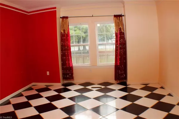 High Point, NC 27260,604 Prospect ST