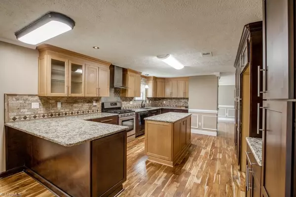 King, NC 27021,1226 Hill RD