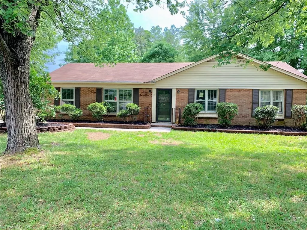 Greensboro, NC 27407,5 Wakerobin CT