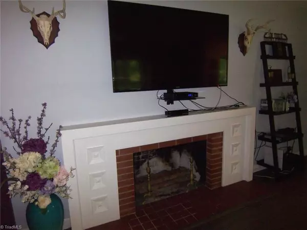 Summerfield, NC 27358,4405 Hamburg Mill RD