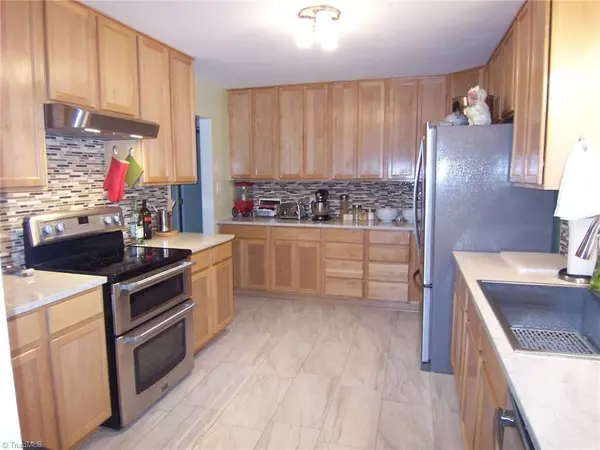 Summerfield, NC 27358,4405 Hamburg Mill RD