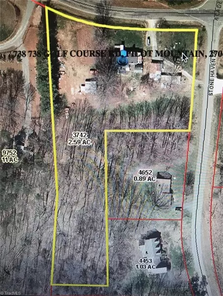 738 Golf Course RD, Pilot Mountain, NC 27041