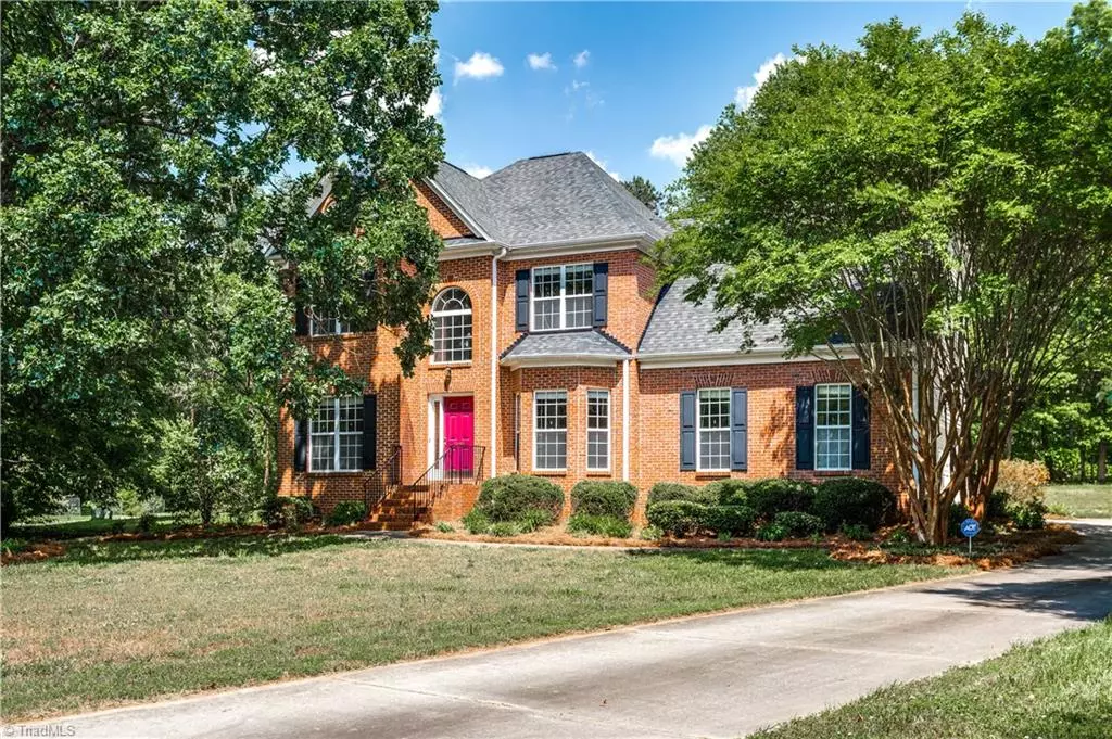 Summerfield, NC 27358,1101 Stallion CT