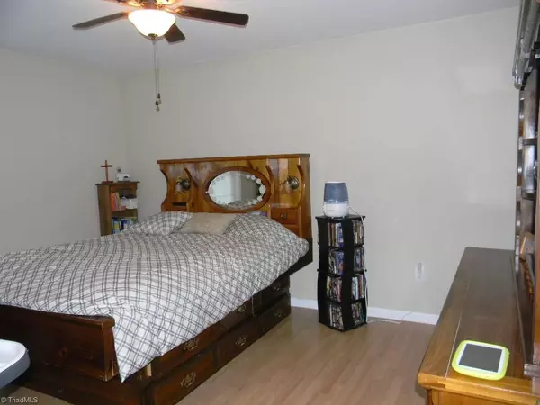 Mayodan, NC 27027,405 5th AVE