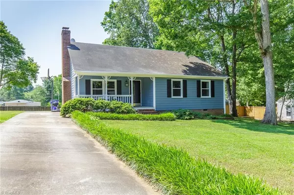 Mebane, NC 27302,812 Hunters RUN