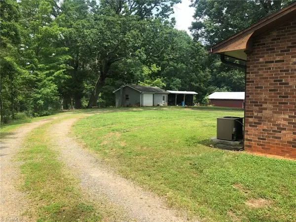 Walnut Cove, NC 27052,2380 East RD