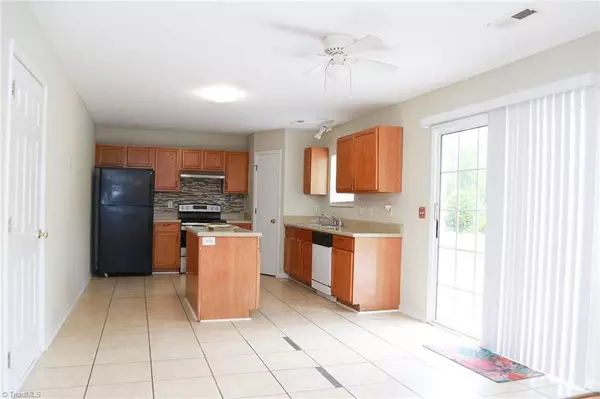 High Point, NC 27260,3773 Banbridge DR