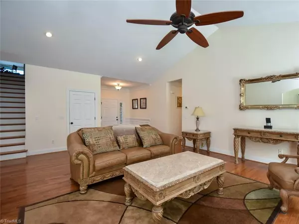 Madison, NC 27025,324 Morning Glory RD