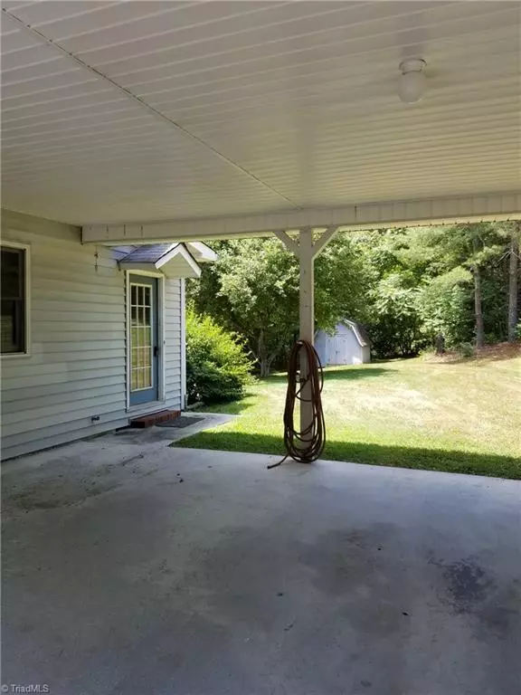 King, NC 27021,1151 Marshall Smith RD