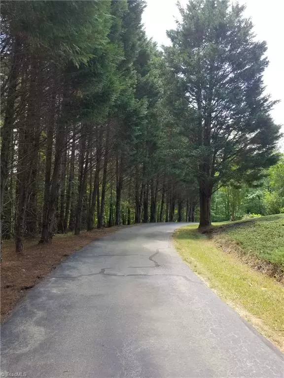 King, NC 27021,1151 Marshall Smith RD