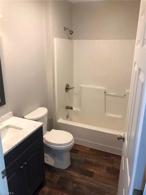 Mount Airy, NC 27030,2028 Main ST