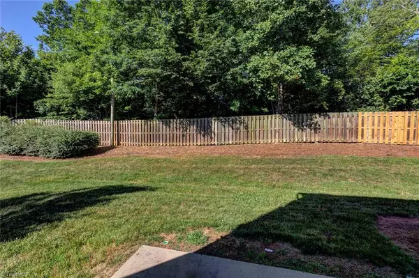Greensboro, NC 27407,40 Ledgerstone LN