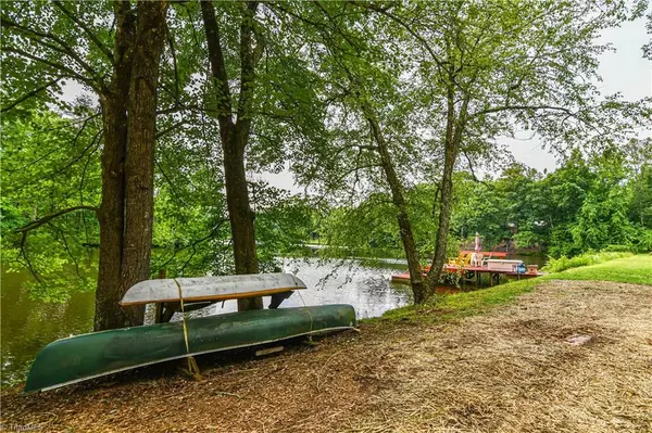 Summerfield, NC 27358,7407 Haw Ridge RD