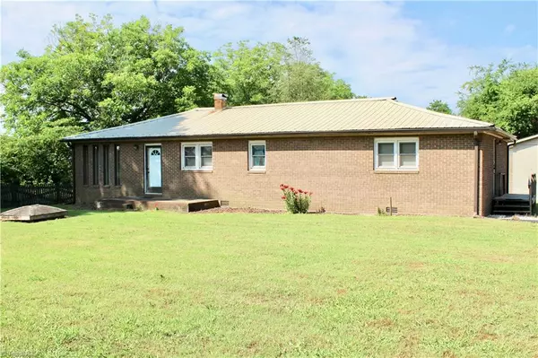186 Sigmon RD, Linwood, NC 27299
