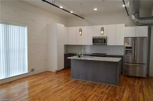 238 Willow ST #102, Mount Airy, NC 27030