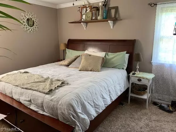 Mocksville, NC 27028,201 Rolling Hills LN