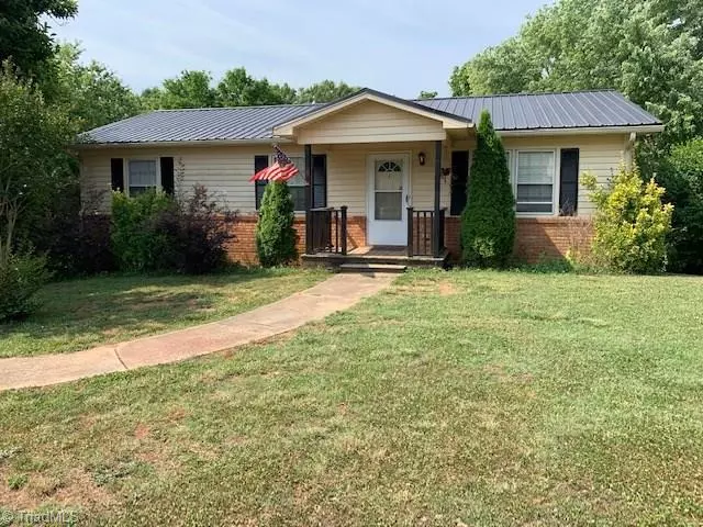 Mocksville, NC 27028,201 Rolling Hills LN