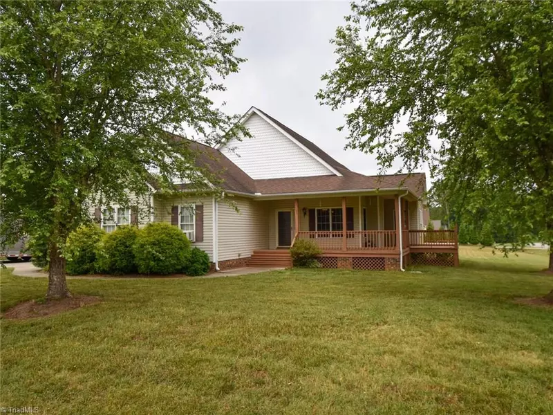 204 River Run DR, Reidsville, NC 27320