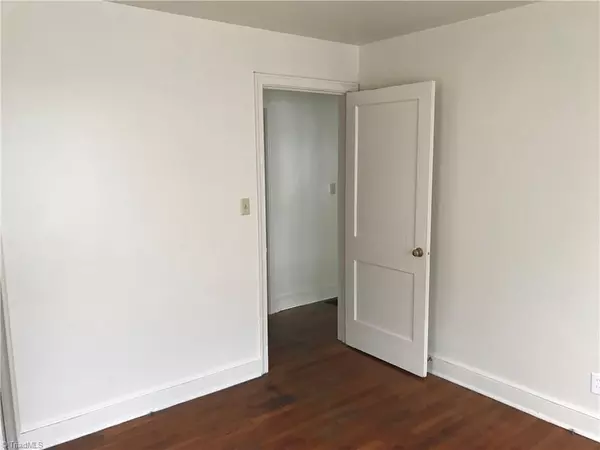 High Point, NC 27262,1004 Adams ST