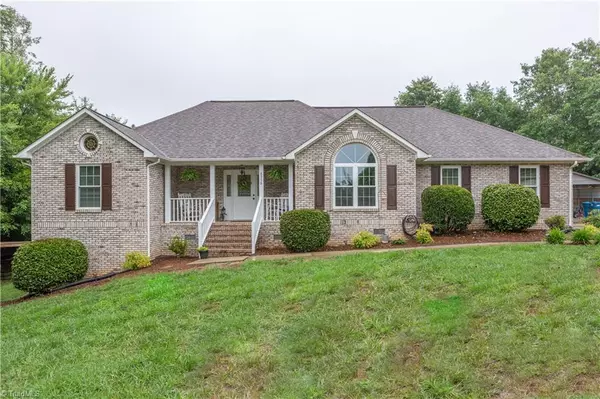 8516 Shedan RD, Stokesdale, NC 27357