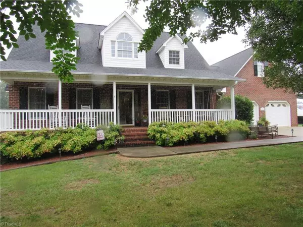 King, NC 27021,789 Mountainview RD