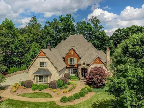 6348 Poplar Forest DR, Summerfield, NC 27358