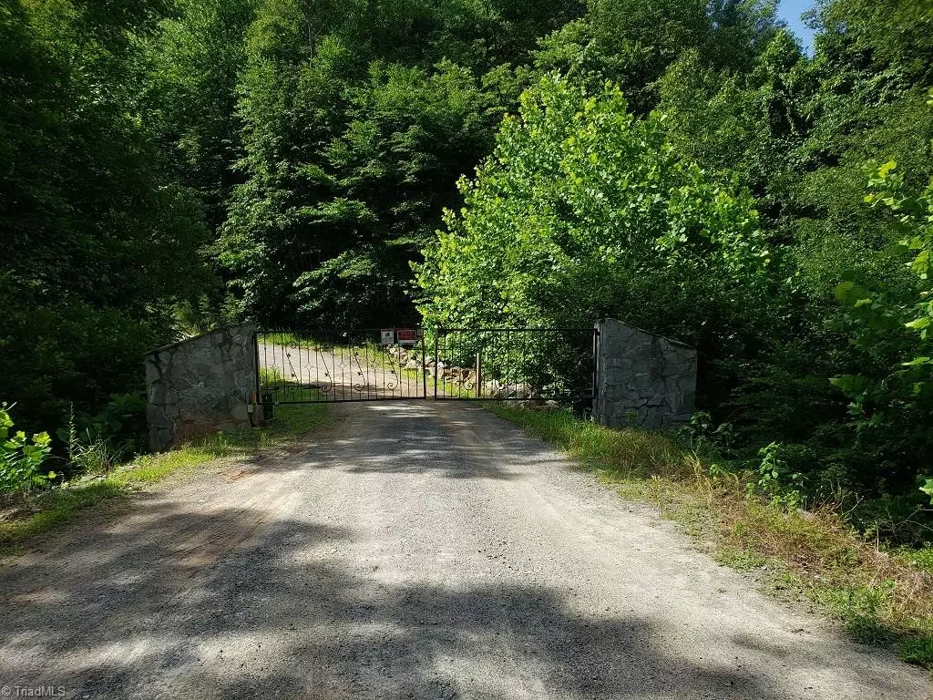 Hayes, NC 28635,00 Roaring River DR