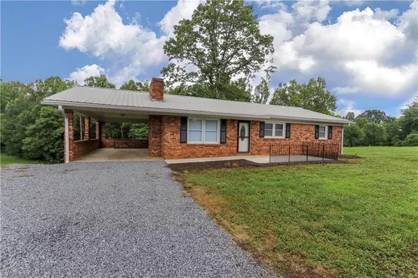 127 Hincher RD, Elkin, NC 28621