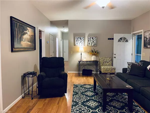 Wilkesboro, NC 28697,242 Brooklin ST