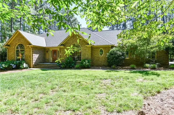 Summerfield, NC 27358,8419 Mears Fork RD