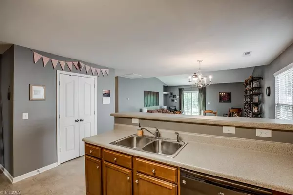 Pfafftown, NC 27040,4814 Old Towne Village CIR