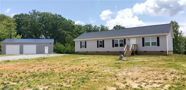 1067 Snow LOOP, Walnut Cove, NC 27052