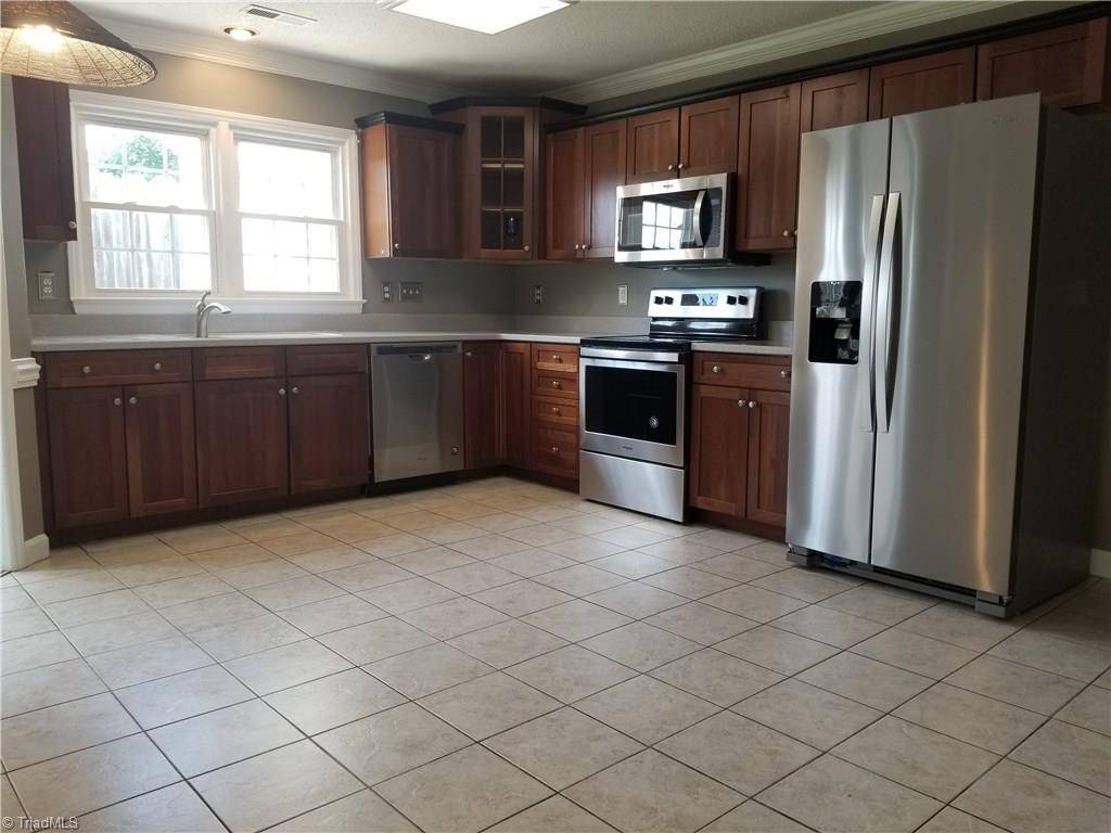 Greensboro, NC 27407,29 Cedar Knoll DR