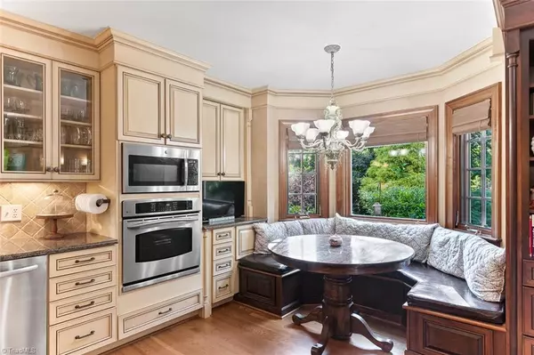 Oak Ridge, NC 27310,5707 Foxbury DR