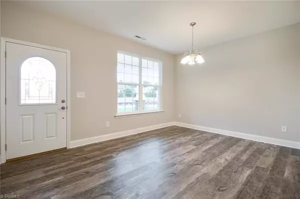 King, NC 27021,109 Belay DR