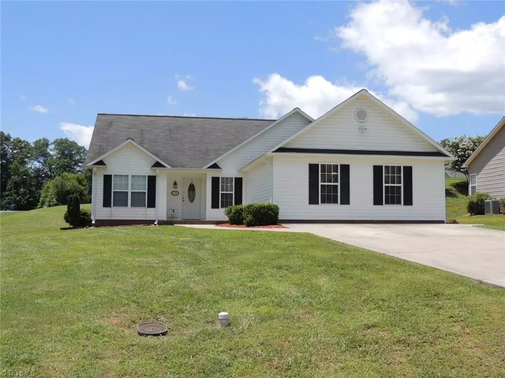 Mocksville, NC 27028,230 Ash DR