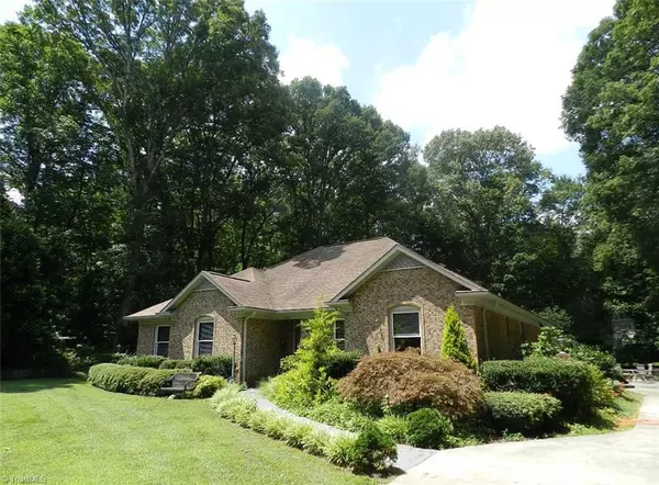 Summerfield, NC 27358,7403 Hepatica LN