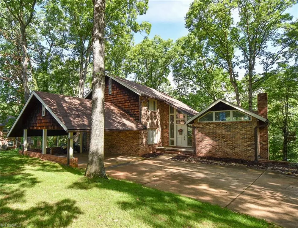 Madison, NC 27025,706 Tern LN