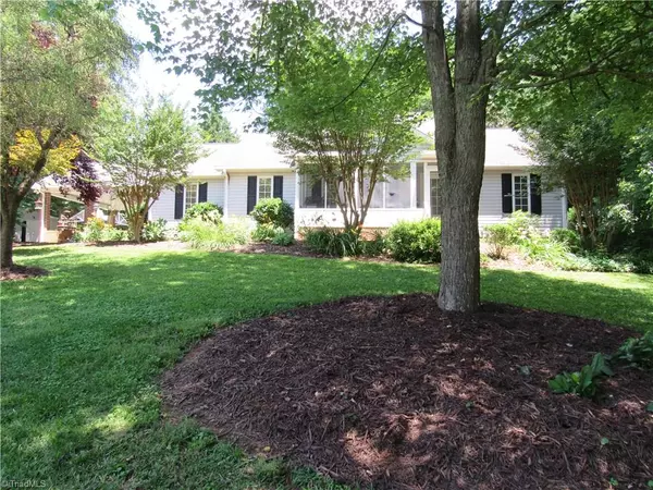 King, NC 27021,140 Whispering Creek RD