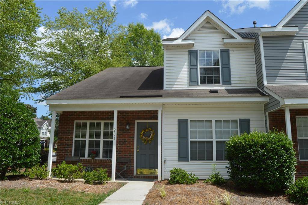 201 Malamute LN, Greensboro, NC 27407