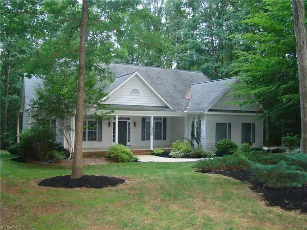 5407 Summer Oaks CT, Summerfield, NC 27358