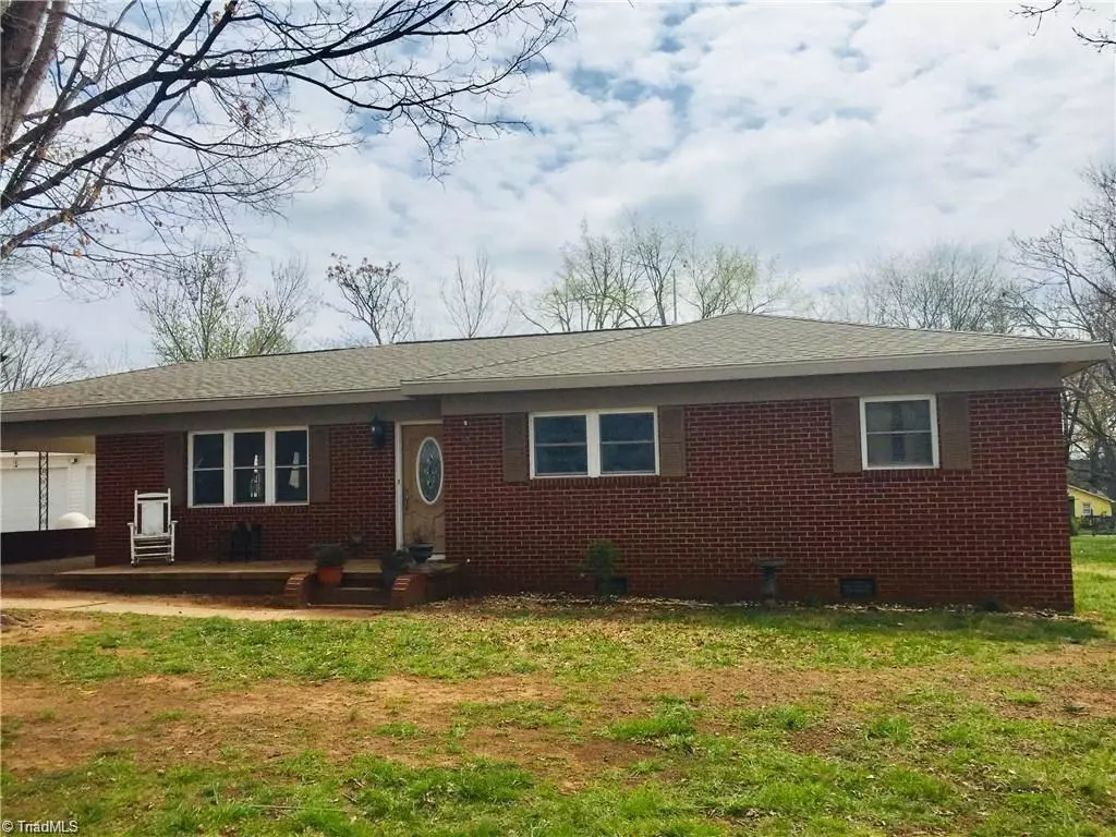 Statesville, NC 28625,149 Travis LOOP