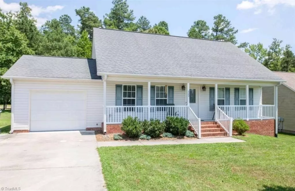 Thomasville, NC 27360,122 Coral LN