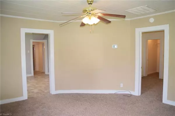 King, NC 27021,113 Spruce ST