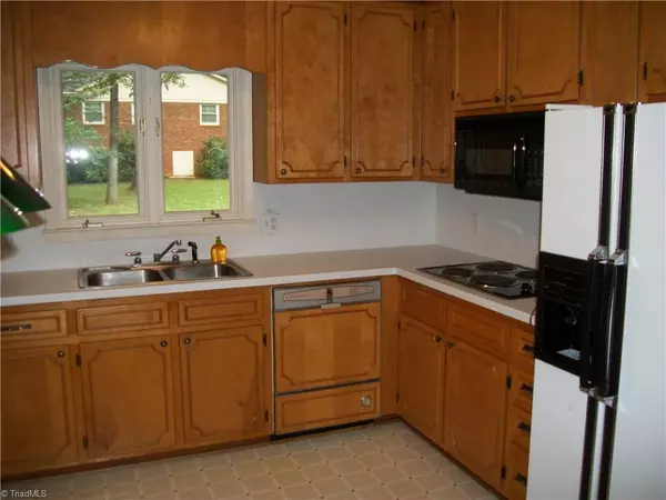 Jamestown, NC 27282,100 Gardenwood CT