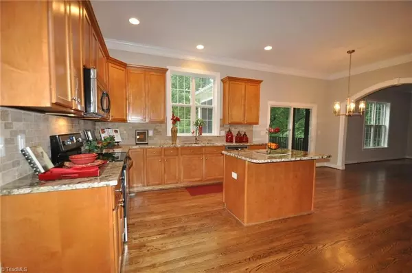 Summerfield, NC 27358,6993 Sydney CT