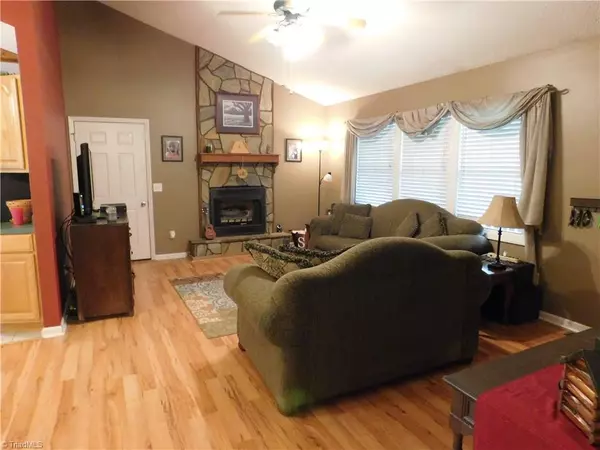 Wilkesboro, NC 28697,210 Eldrege ST
